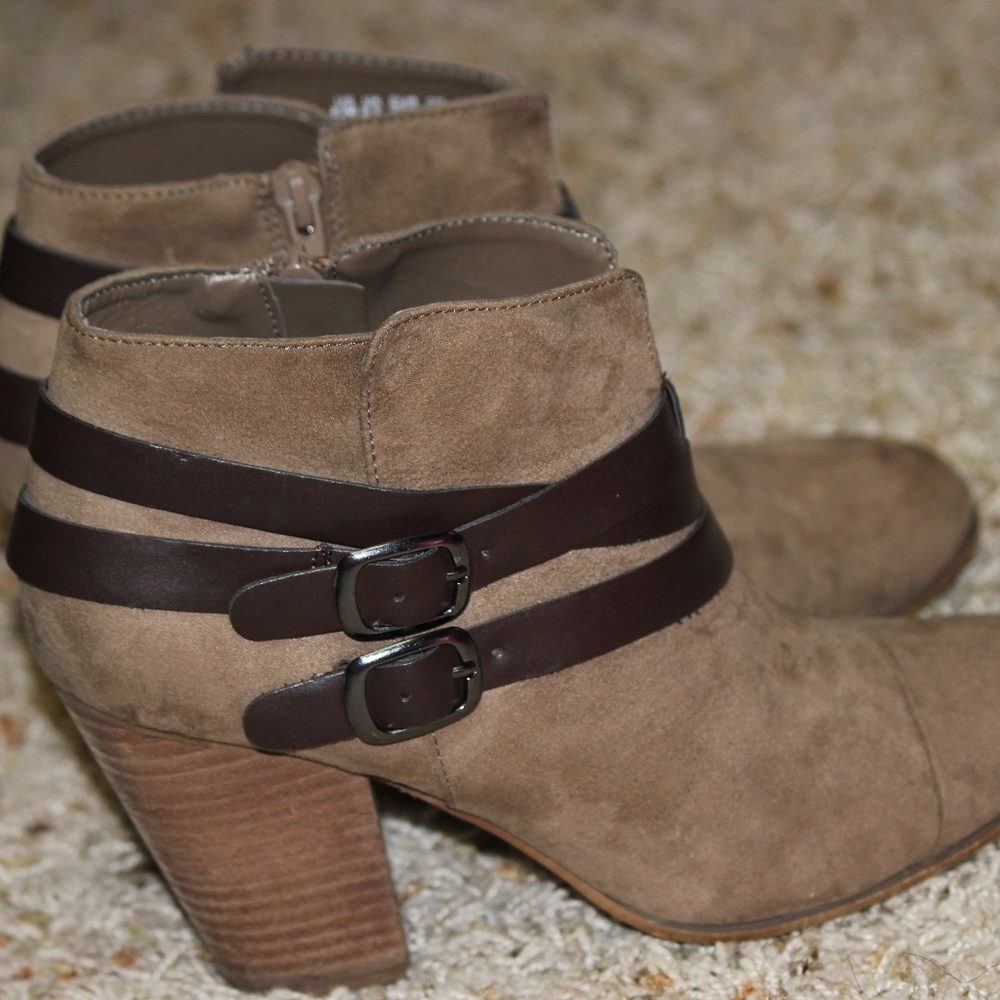 Carlos Santana shoes size 8.5